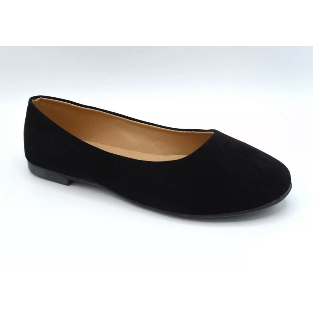 Black flats great for wearing to work